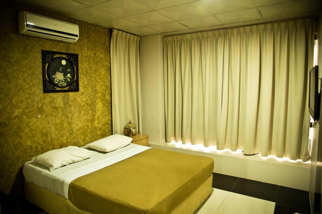 Golden Leaf Hotel Danga Bay Johor Bahru Bagian luar foto