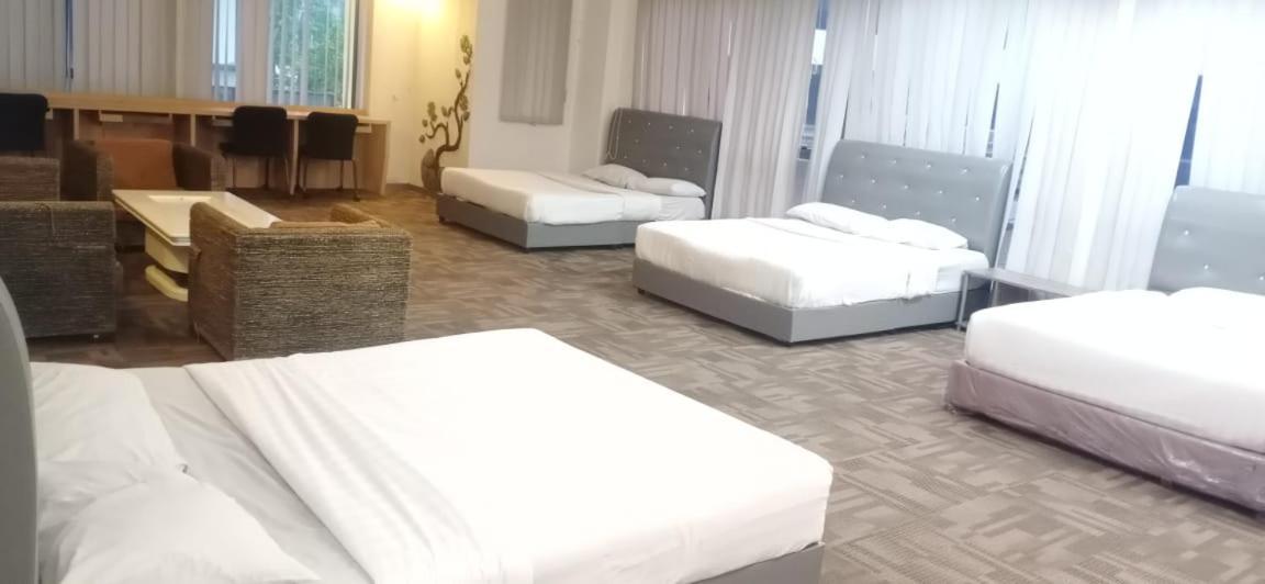 Golden Leaf Hotel Danga Bay Johor Bahru Bagian luar foto